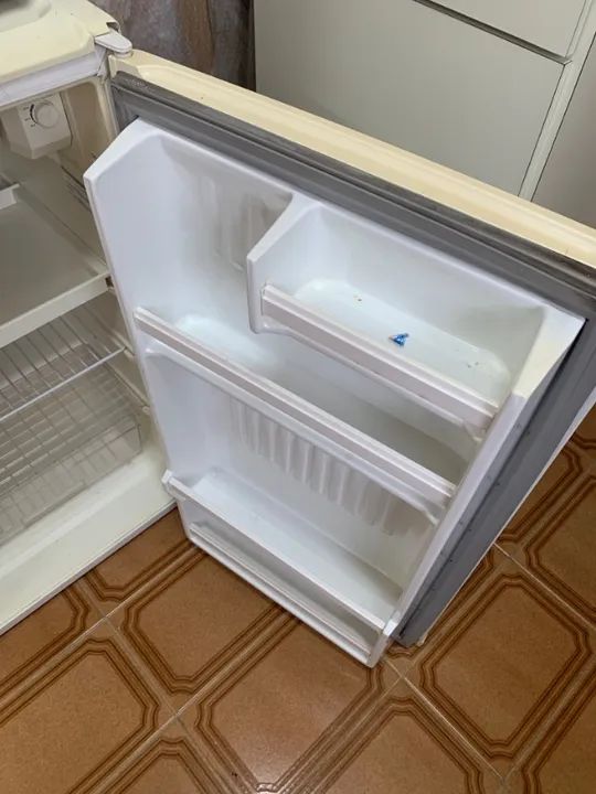 Refrigerador Consul 50/80/120 CRT 12-C BR 220V - Foto 2