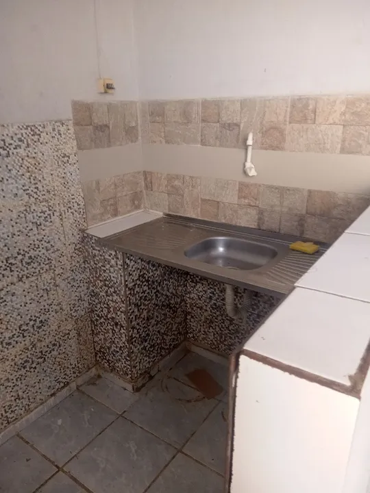 Quarto com Banheiro Próximo a Av caxangá