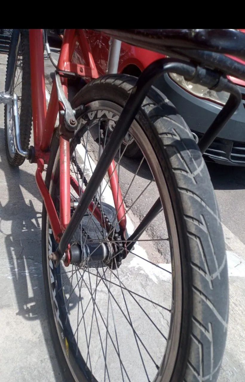 Vende-se uma bicicleta 