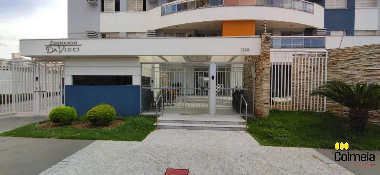 APARTAMENTO AMPLO RICO EM ARMARIO.
