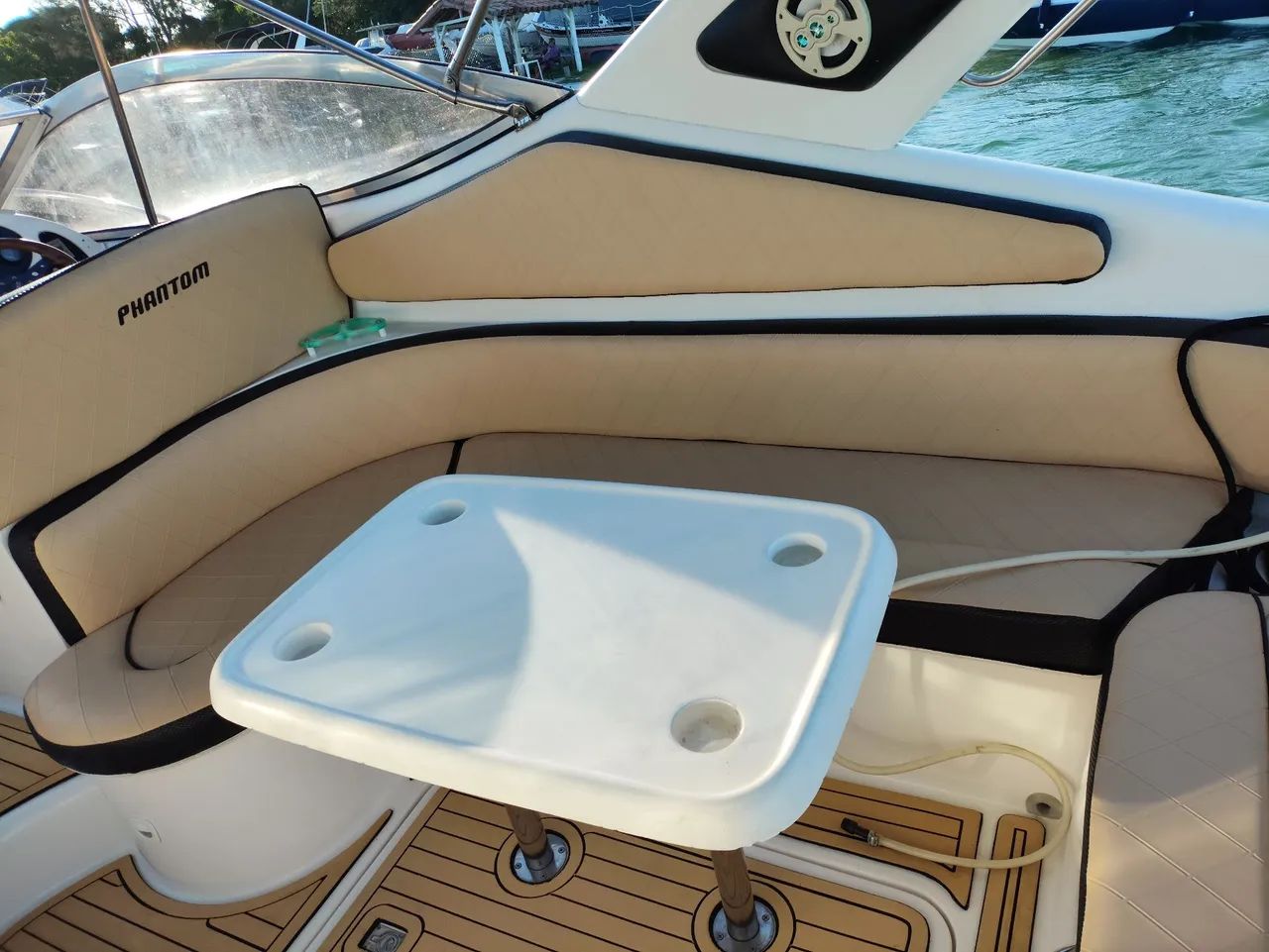 Phantom 29 Pés Diesel Lancha Schaefer Yachts - Foto 9