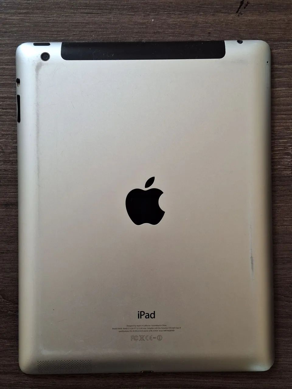 iPad 32GB Wi-Fi - Seminovo + fone de ouvido apple original. - Foto 3
