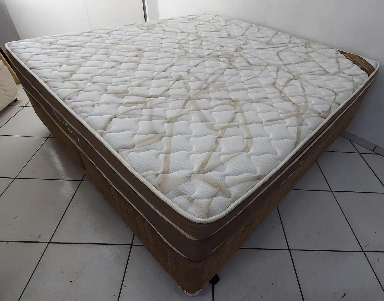 Cama King Size, Ouro Spring - ENTREGA GRÁTIS  - Foto 5