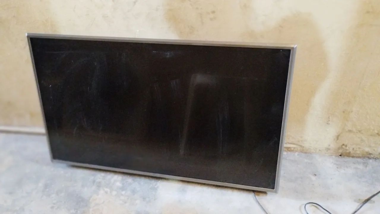 Tv LG  43k6510PSF (leia o anúncio ) 