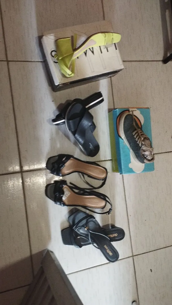 Sapatos diversos