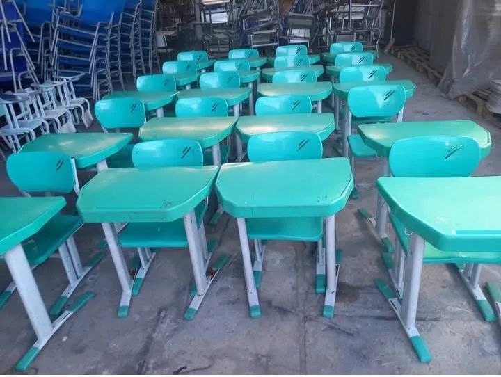 Conjunto de Cadeiras Escolares  - Foto 2