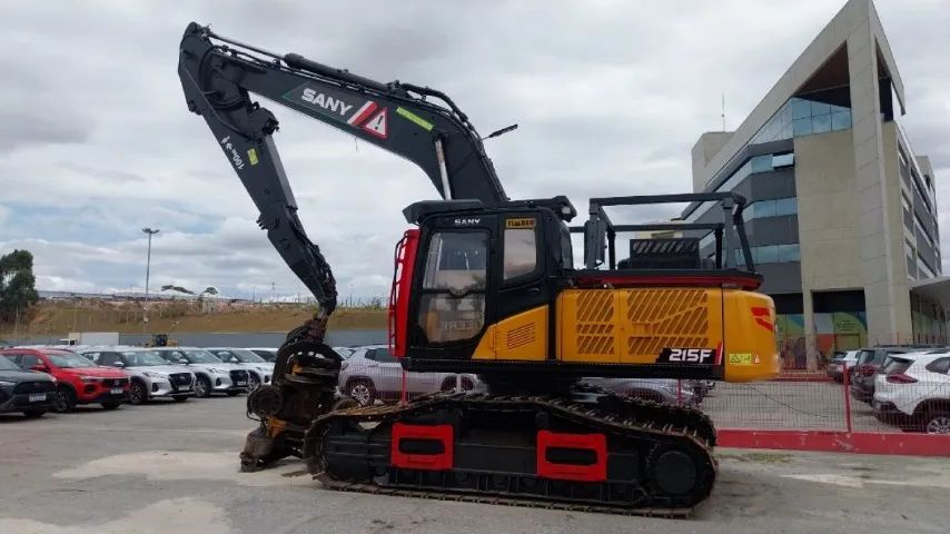  HARVESTER ESTEIRA SANY SY215F 21T