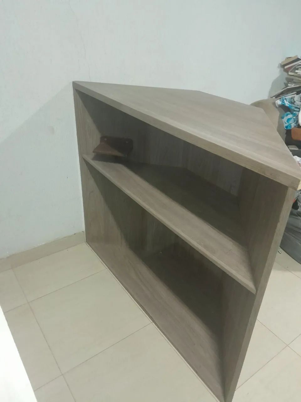 Estante de Canto para Loja ou balcão 