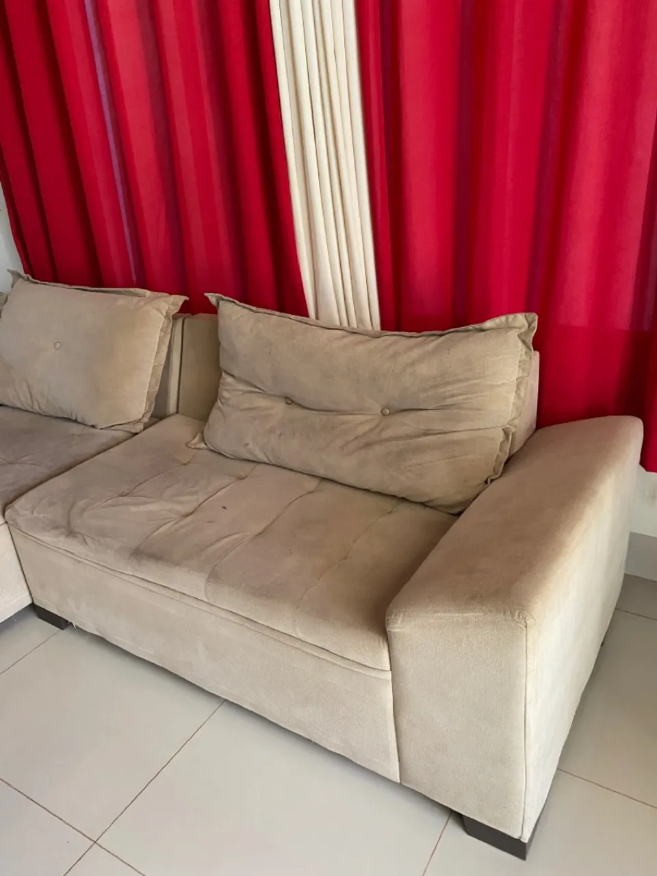 Sofá de Canto com Puff