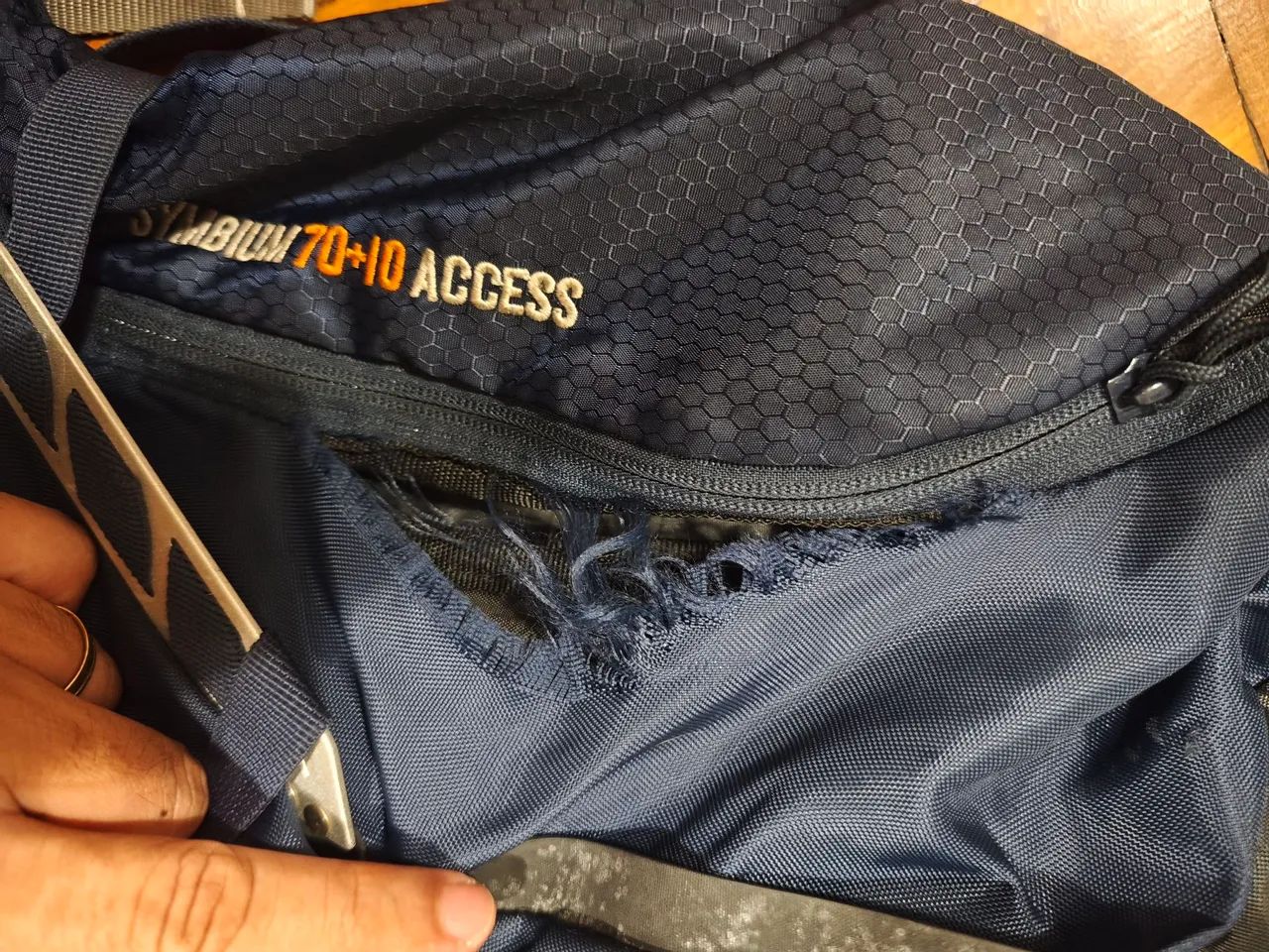 Mochila de Camping - 70+10 Litros Quechua - Foto 3