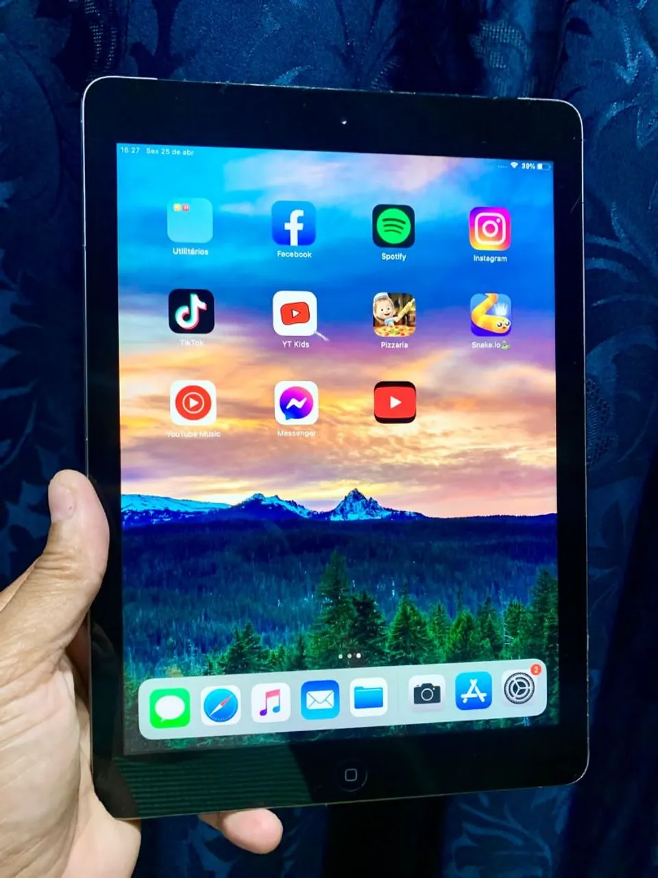 【コンビニ受取対応商品】 ipad air 1 64gb iPad本体