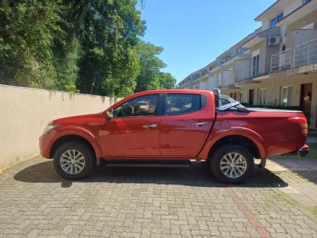 Mitsubishi L200 Triton Sport HPE-S 2.4 CD Dies. AUT 2019