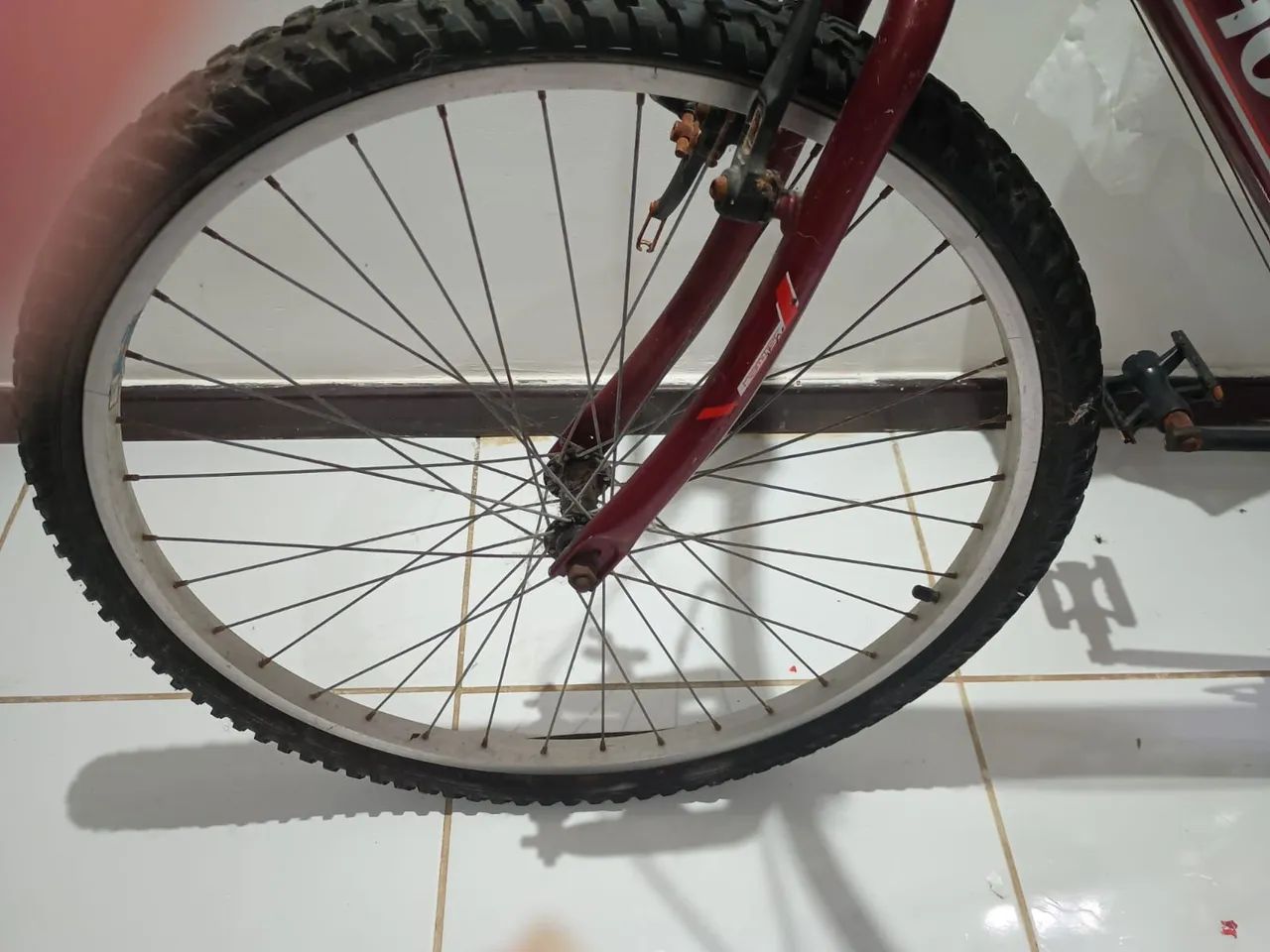 Bicicletta HOUSTN usada, conservadaaa  Baixou.  350 - Foto 3