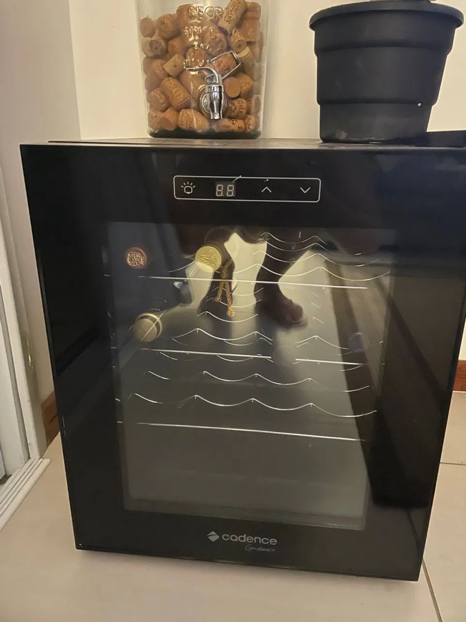 Adega climatizada Cadence 12 garrafas