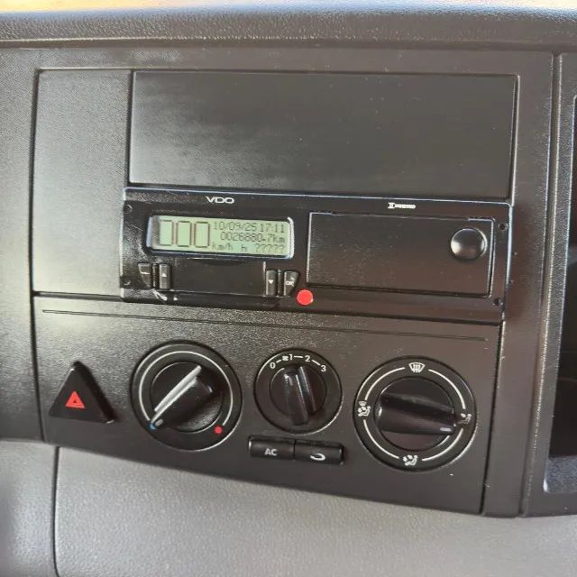 Vw 14-190 Ano 2022 Constellation 4x2 Carroceria p/ Tambor - Foto 9