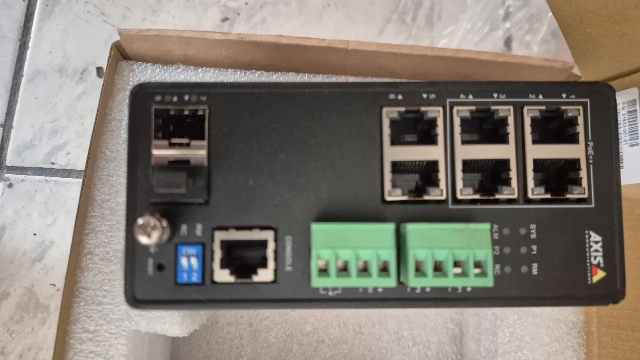 Switch de Rede Axis Gigabit Ethernet