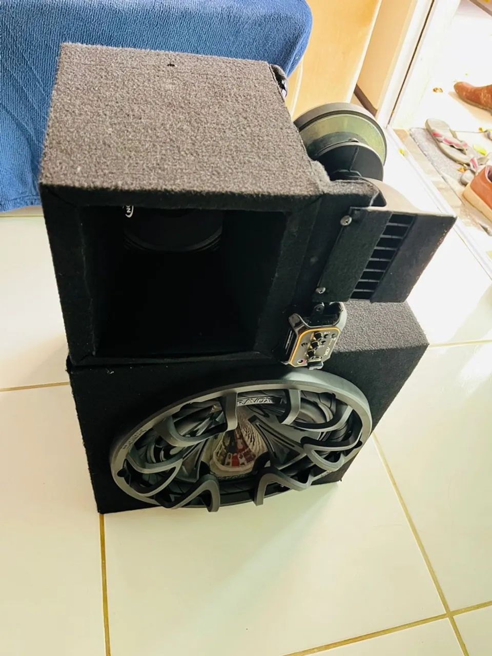 Caixa de Som Slim (Feito do zero)