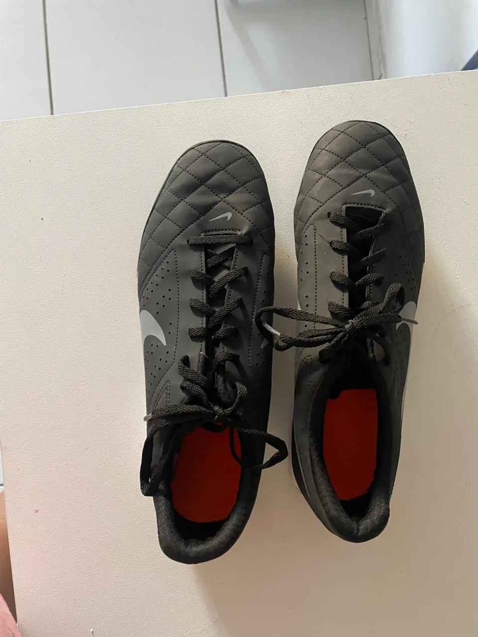 Chuteiras Nike- usada uma única vez