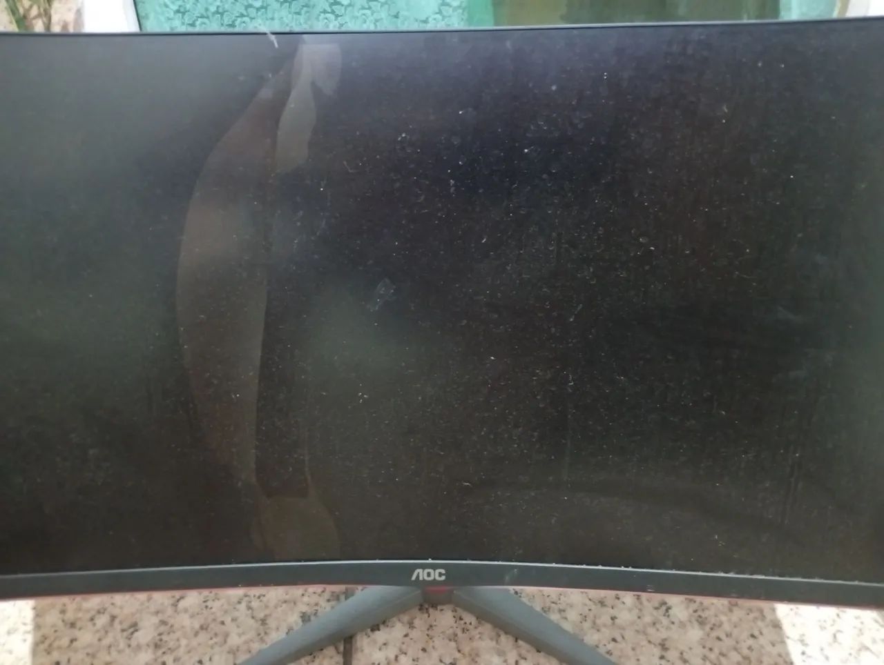 Monitor AOC 27 curvo 64291874530434120