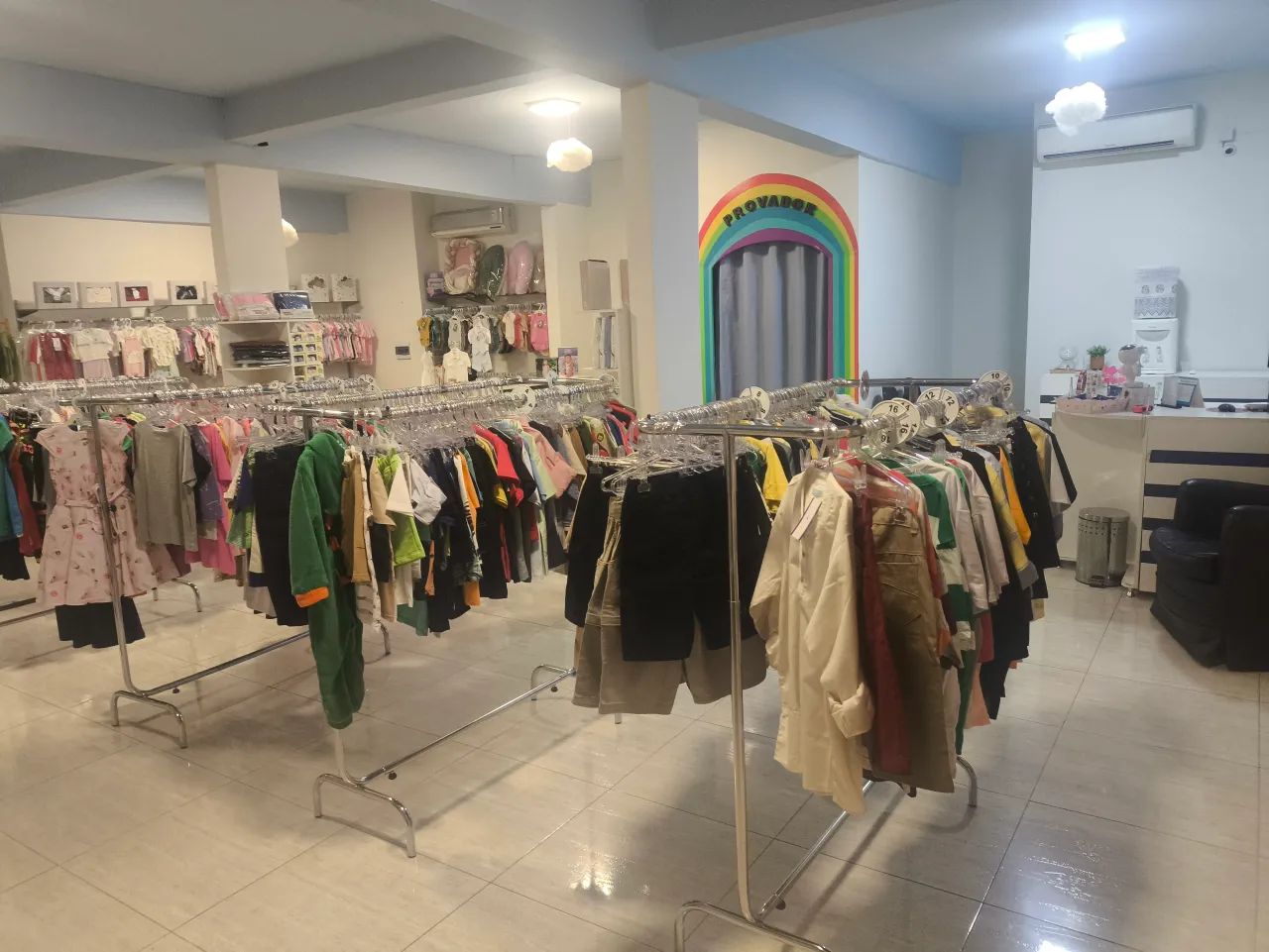 VENDO LOJA DE BEBÊ E ROUPAS NO JD AMÉRICA - Foto 6