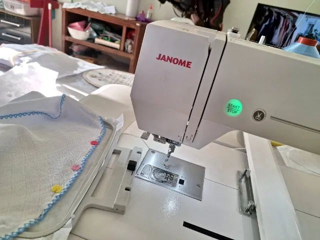 Maquina janome de bordado 550e - Foto 2