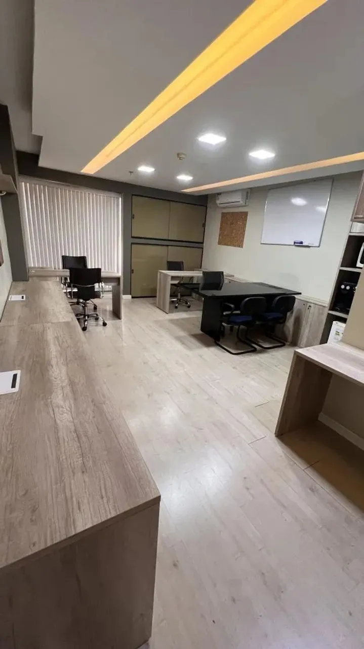 Vendo Sala mobiliada e de alta qualidade para alugar no Edifício Victoria Office Tower.