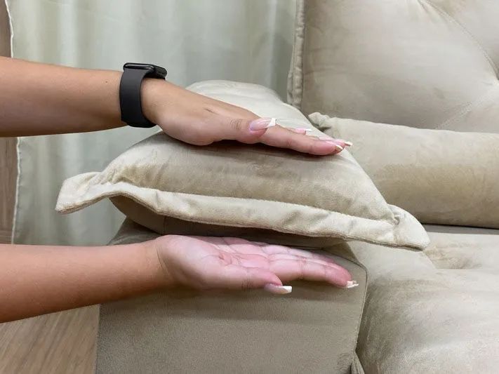 Sofá 2 Lugares Retrátil Reclinável 200cm Veludo Bege - Foto 4