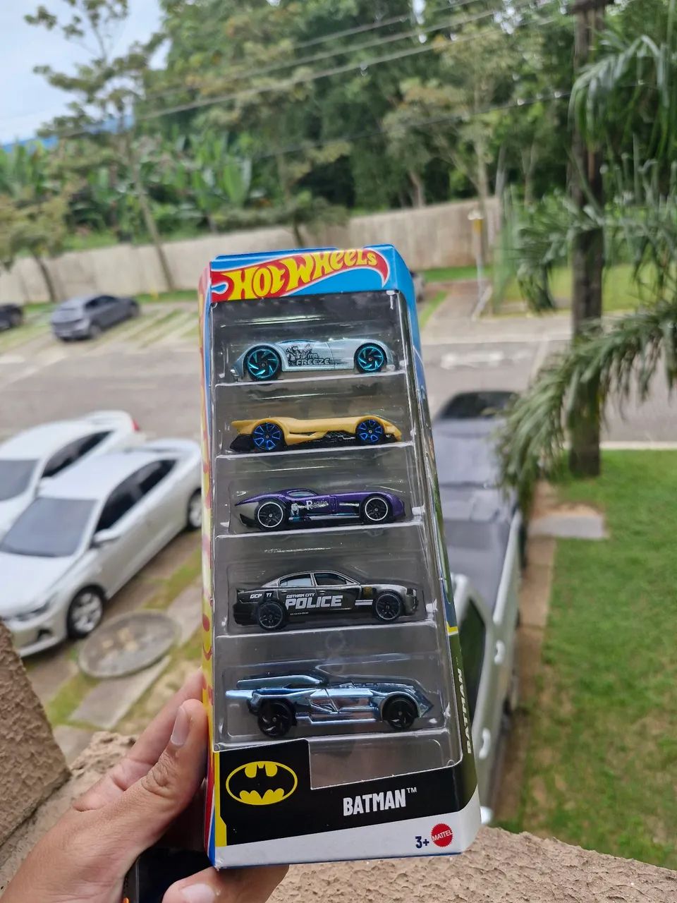 Hot Wheels Batman 5 Carros - Foto 3