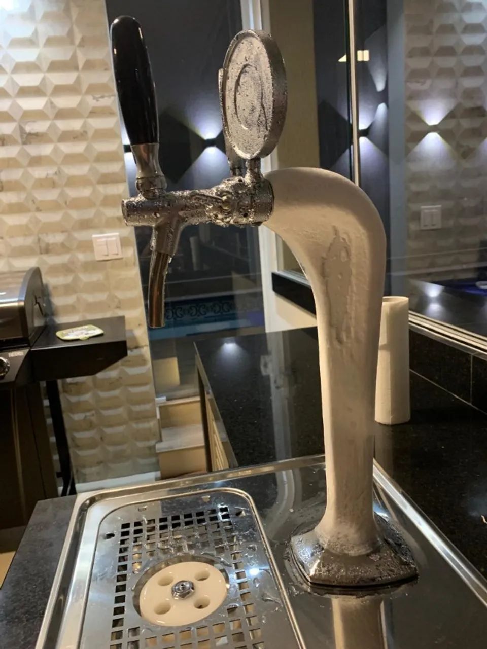 Chopeira pouco uso, a naja congela , tem o lava copo