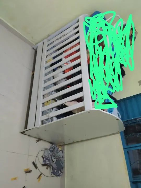 Berço de bebê usado