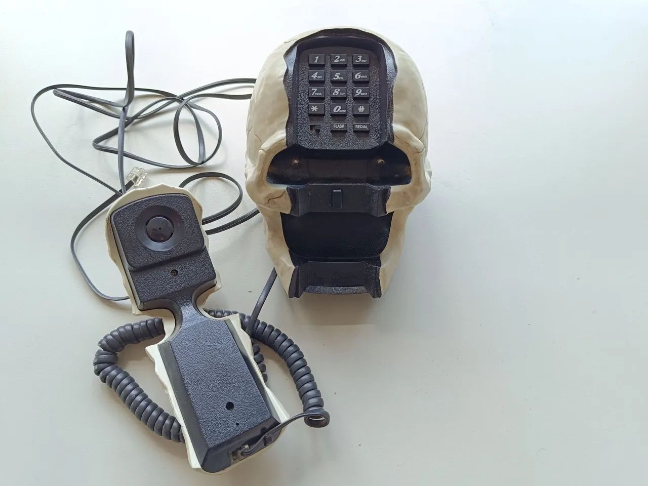 Telefone de Caveira Com Fio Funcionando Perfeitamente - Foto 3