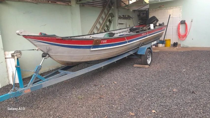 Barco 6m com Motor - Foto 2