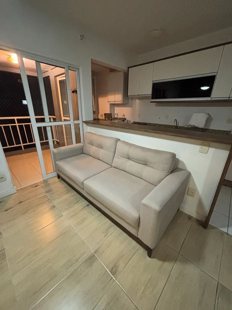 Sofá 64290864638721120