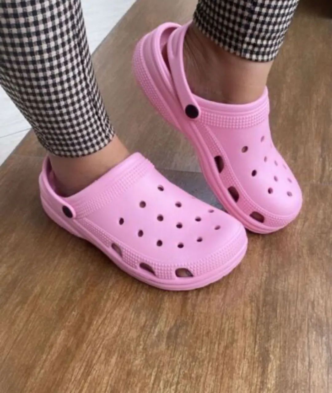 Sandália Crocs LiteRide Masculina - Foto 5