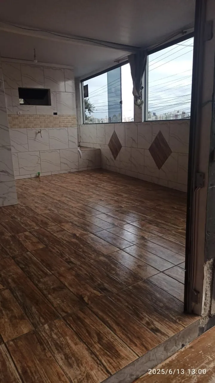 Alugo Sala para Comércio ! 1.500 mês