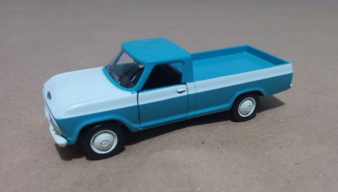 Miniatura Chevrolet  C15    1/43