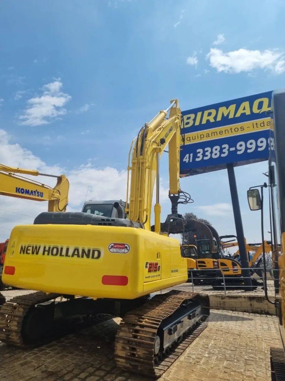 VENDA OU LOCAÇÃO ESCAVADEIRA NEW HOLLAND E215B LC - Foto 6