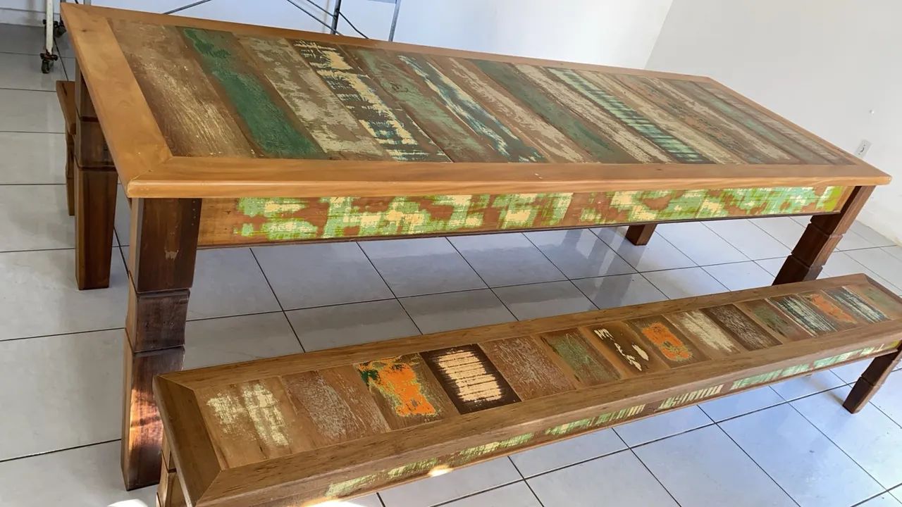 Mesa de Jantar em Madeira de Demolição