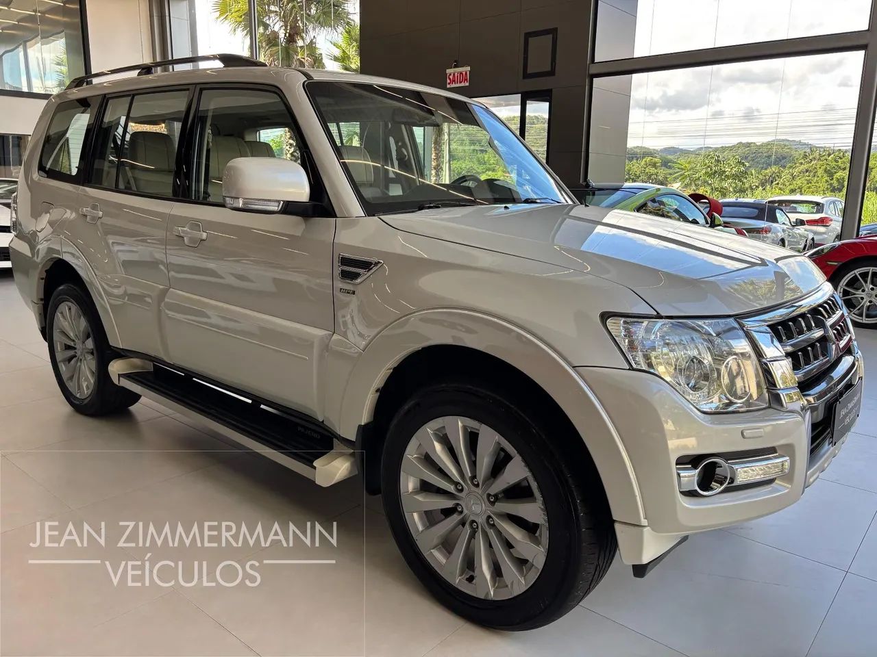 PAJERO HPE FULL 3.2 4X4 T.I.DIES. 5P AUT  BRANCA 2017/2018