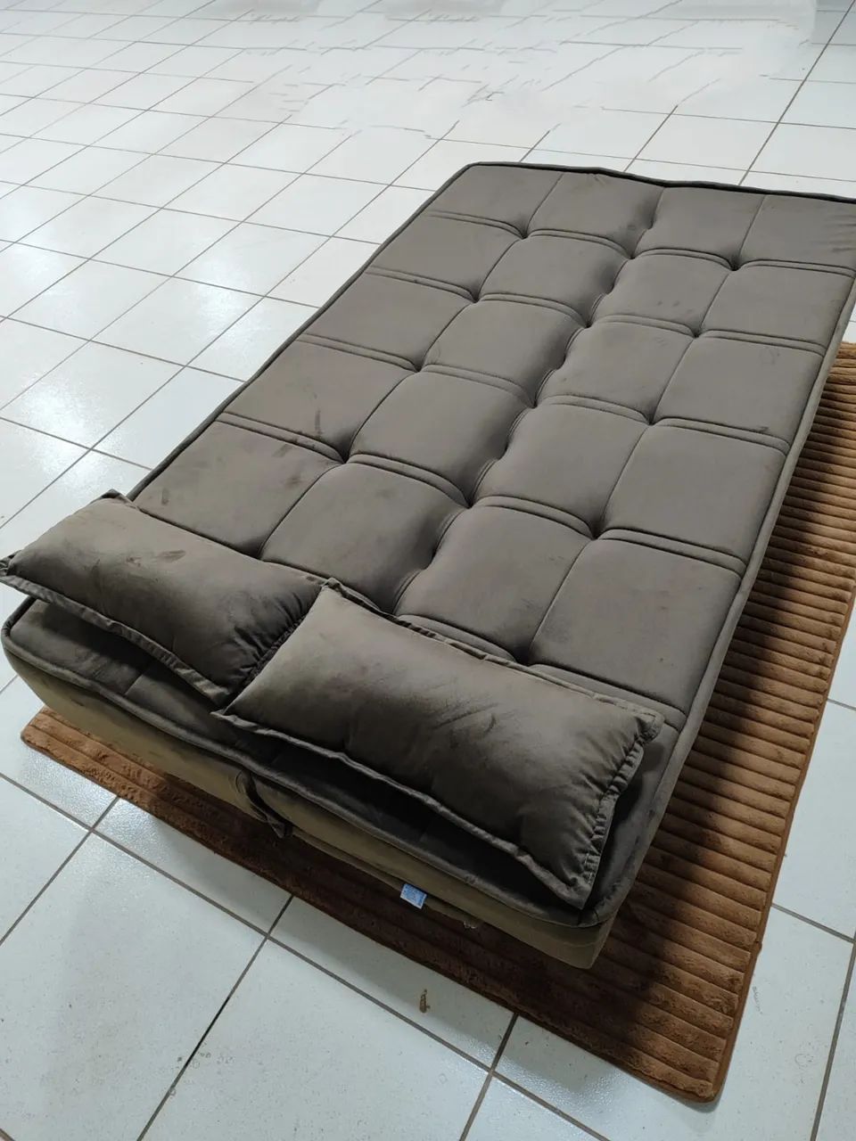 Sofá Cama  Espuma D33 Pronta Entrega Várias Cores Disponíveis  - Foto 2
