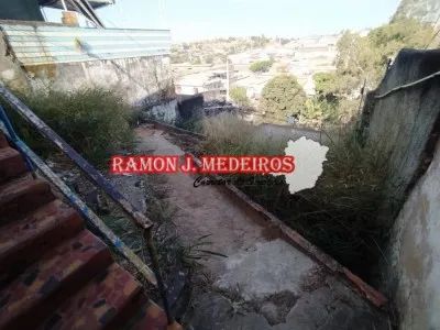 VENDO ou TROCO no Bairro SÃO FRANCISCO casa 2qts em lote 320m² em BELO HORIZONTE MG - Foto 2