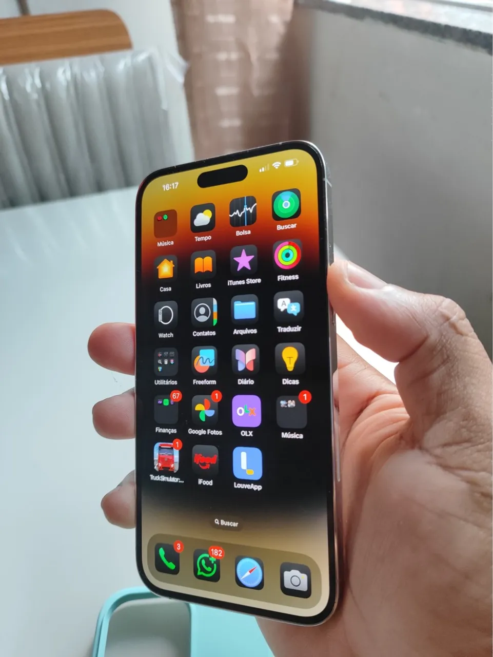 14 Pro Max - Caixa e cabo original ?