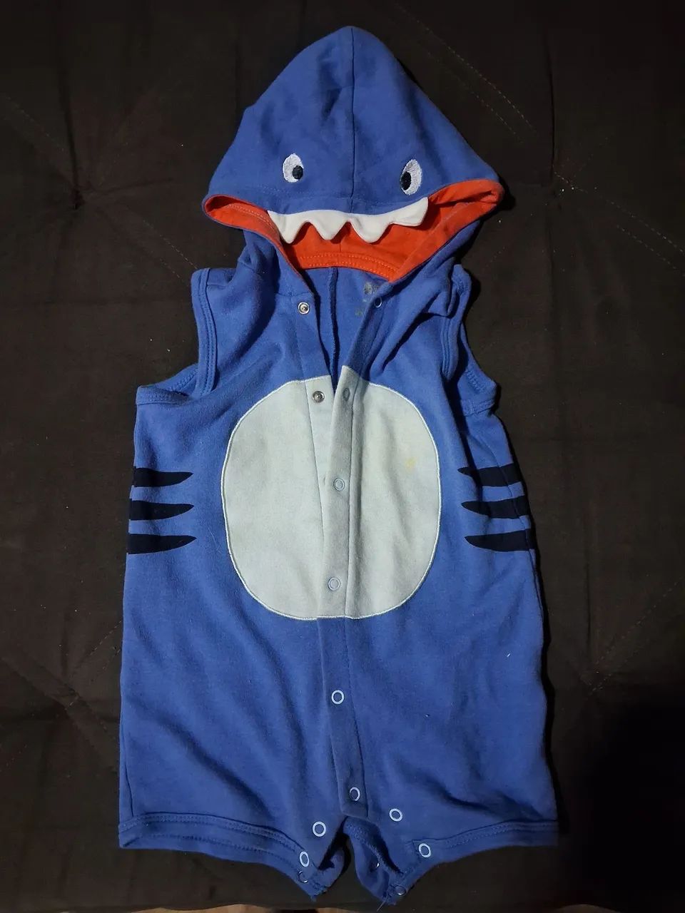 Roupa / fantasia tubarão para bebe 6 a 9 meses
