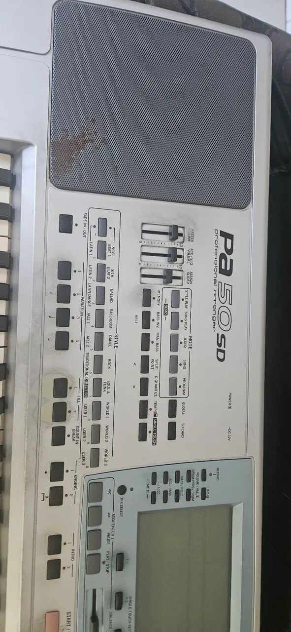 Teclado PA 50SD Korg  - Foto 3