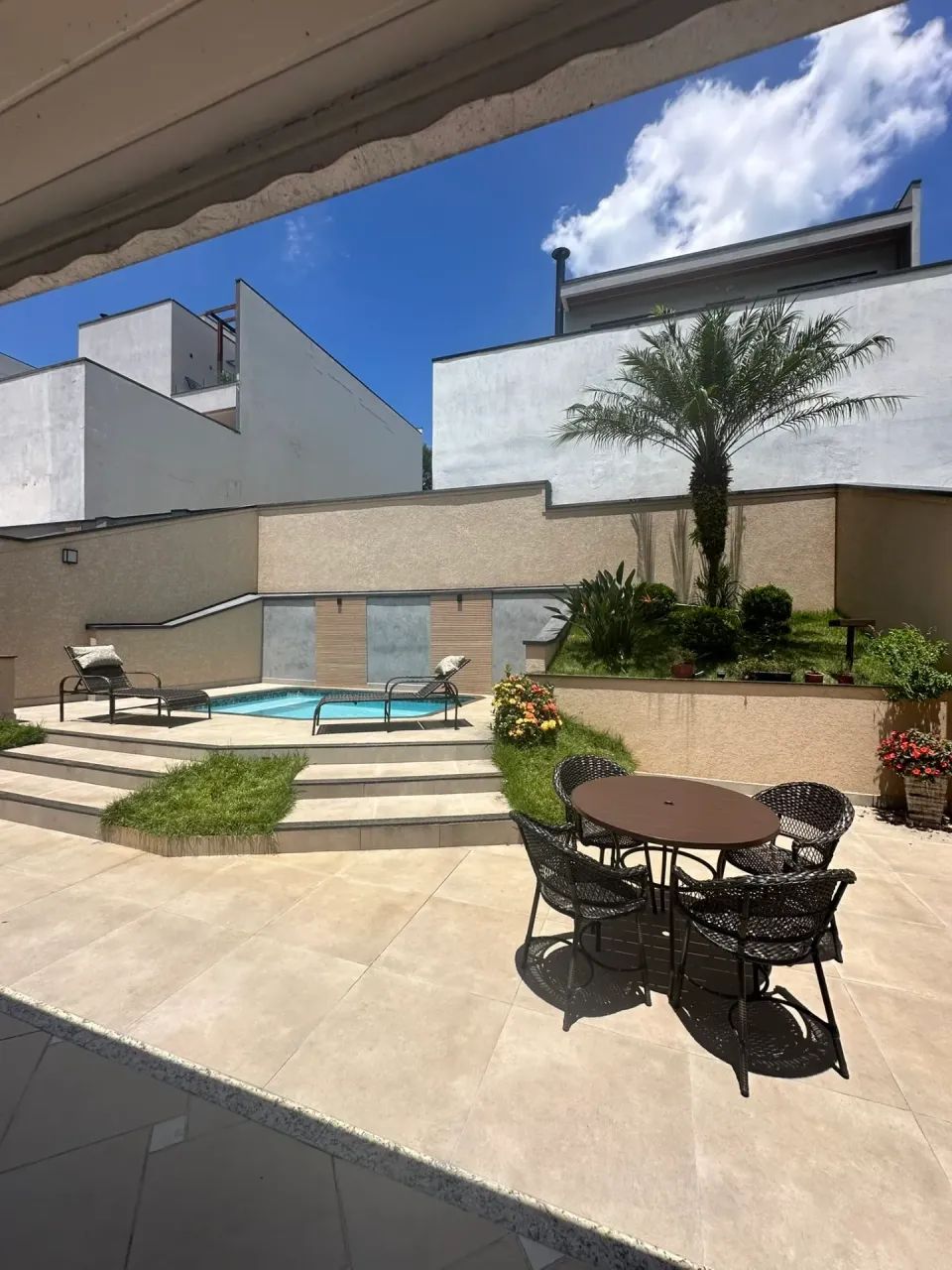 Casa com 3 suítes à Venda, quintal amplo com piscina - Foto 2
