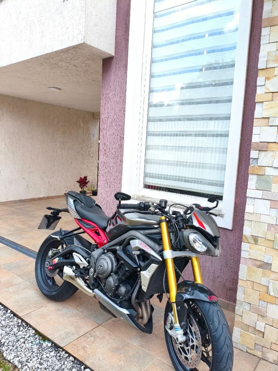 Triumph Street Triple RS - Foto 8