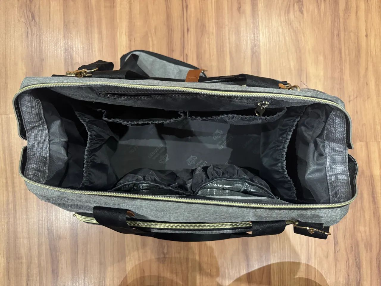 Bolsa Maternidade Transversal Lequeen Cinza  - Foto 2