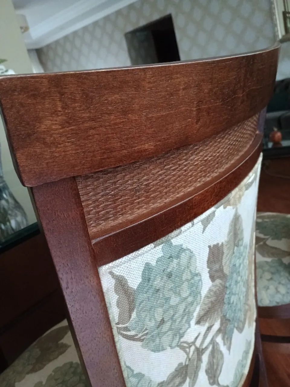 Mesa de jantar quadrada com 8 cadeiras  - Foto 4