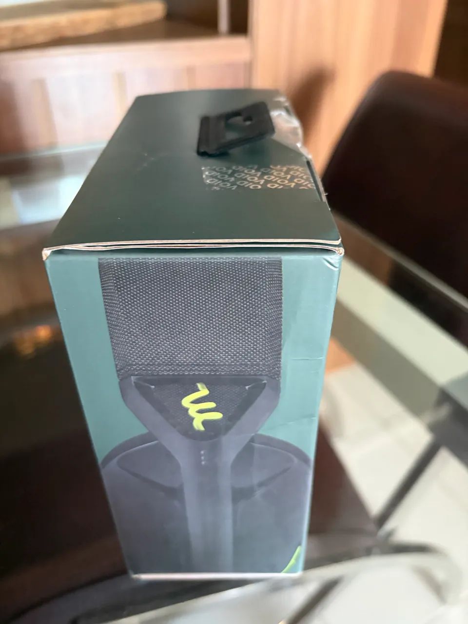 Fone de ouvido logitech G435 pouco usado  - Foto 4