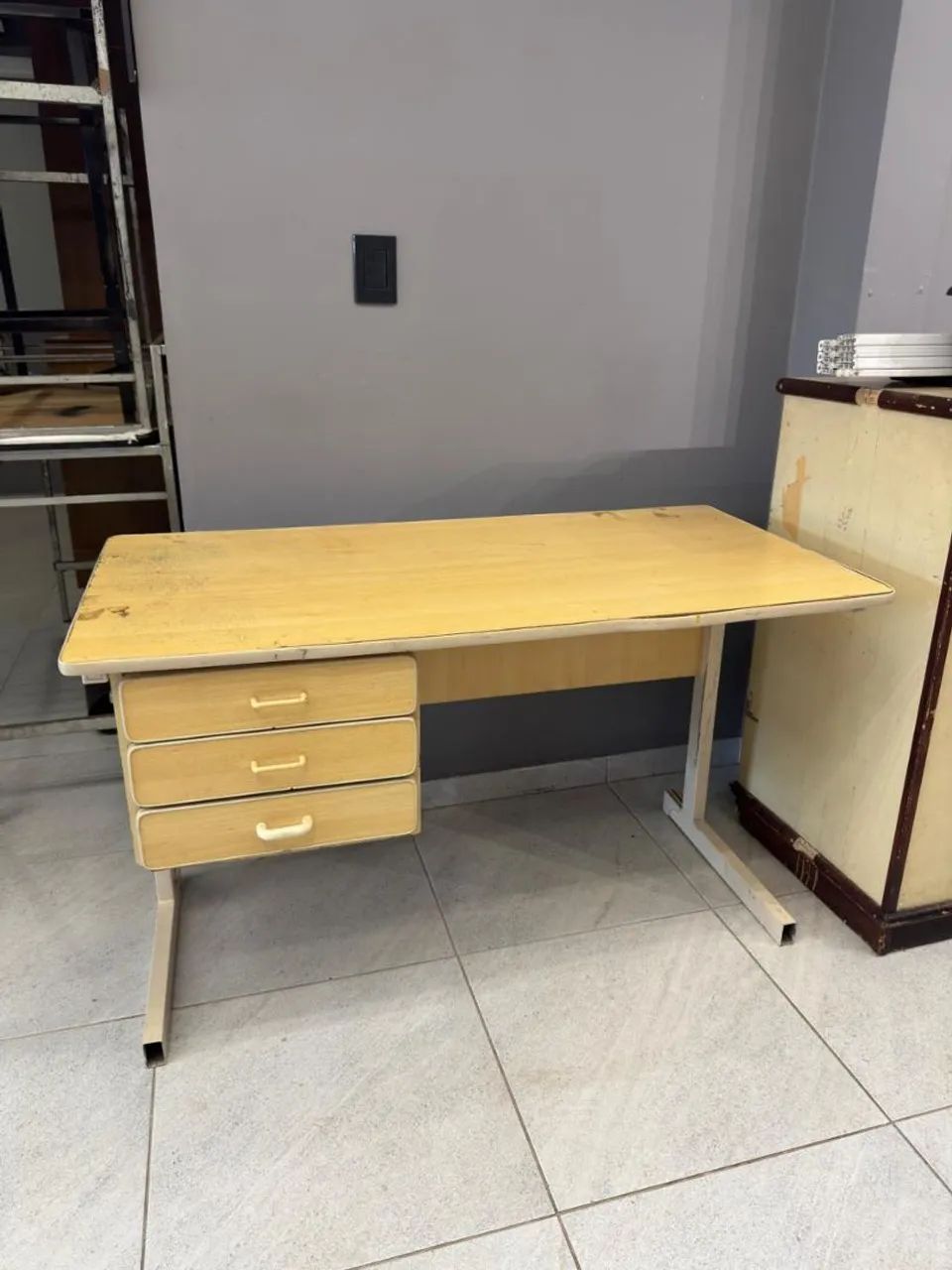 Móveis comerciais - Foto 2